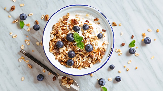 muesli and a bowl with milk